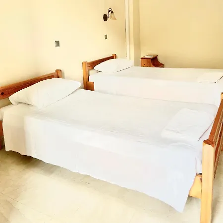 Elia Apartment *
