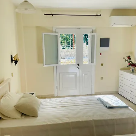 Apartmán Elia Doukádes