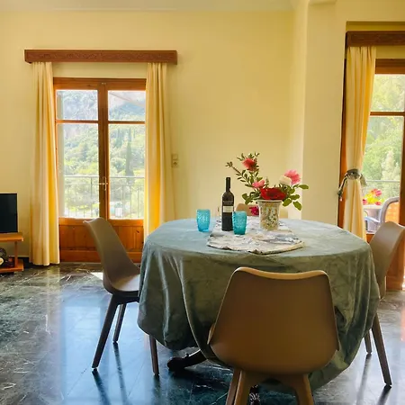 Apartment Elia *
