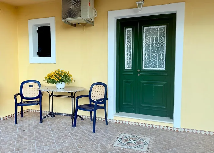 Elia Δουκάδες