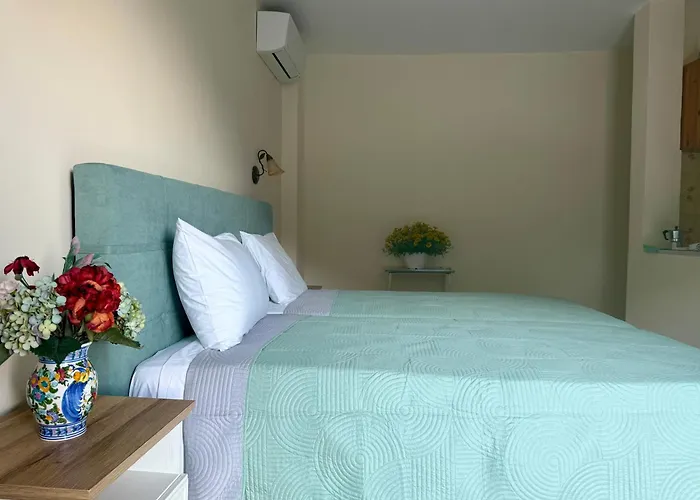 Elia * Δουκάδες